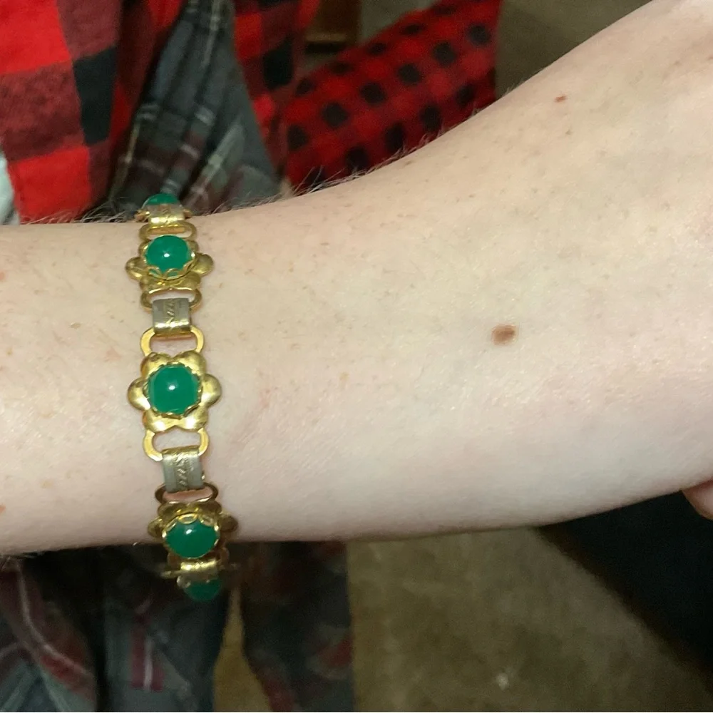St. Patrick’s Day: mug, leprechaun, ngold plated/tone bracelet with green stone.